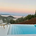 The Cove Bay * Sivota